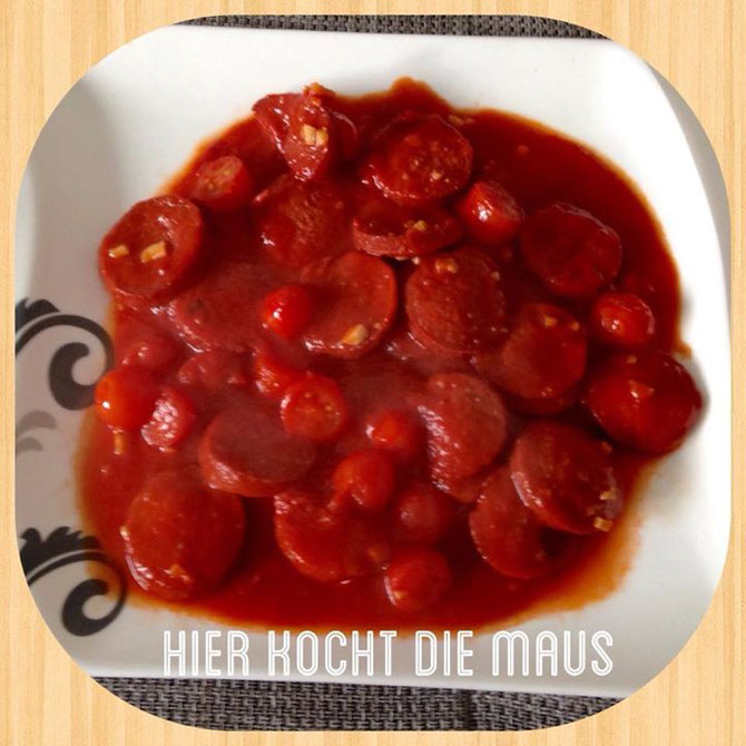 Sucuk in Tomatensauce zum Frühstück oder Brunch