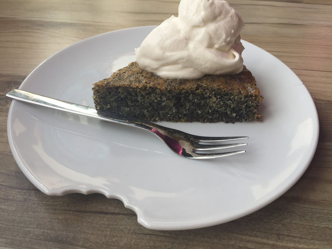 Rezept saftiger glutenfreier tuerkischer Mohnkuchen - Hashas tatli