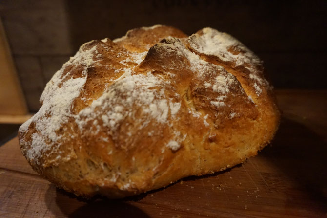 Rezept saftiges Dinkelbrot | nussig und mit Ei