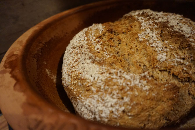 Leckeres Vollkornbrot wie vom Baecker | ekmek im Roemertopf