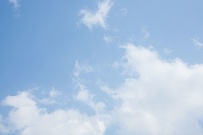 北海道の青空と雲