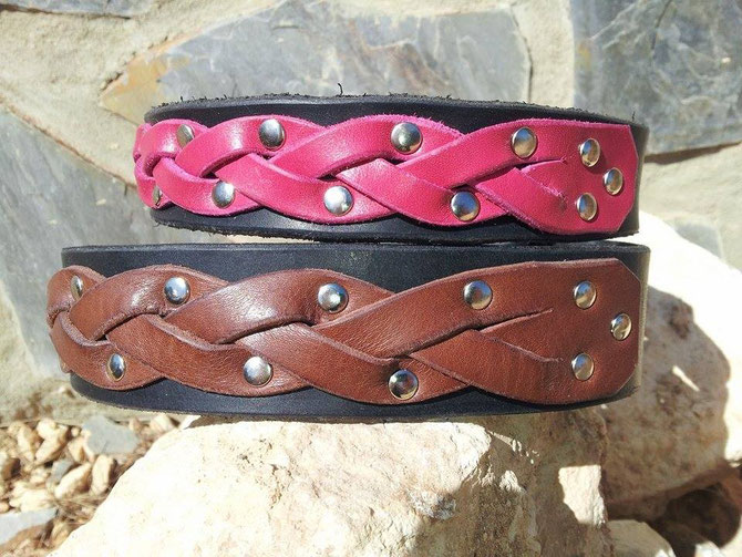 1.5 and 1.25" black latigo collars with "secret" braided leather strip and braided keeper. Available in various colors. 80 resp. 75 euro.