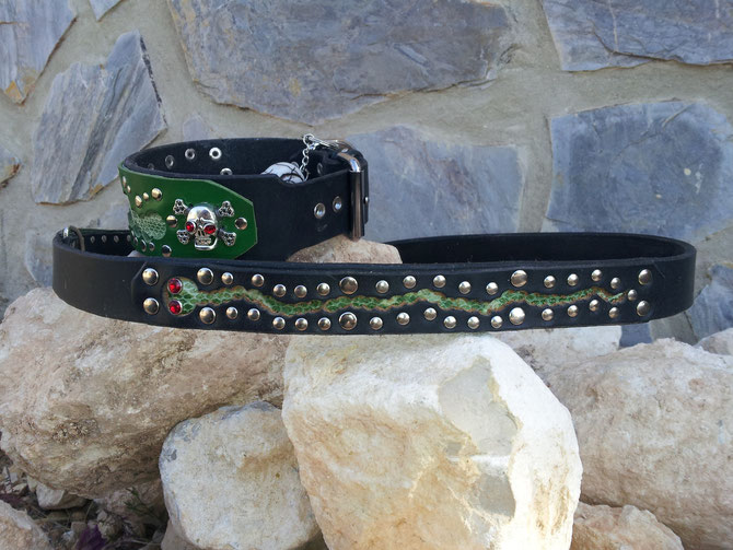  OUT OF AFRICA: Leash matching the "Deadly Green Snake" collar, black latigo with snake peephole , two red synth crystal eyez, 67 euro