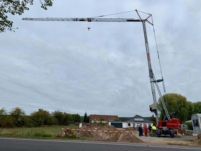 ZEUS - Der erste selbstfahrende Turmdrehkran bis 30m Ausleger der Welt!