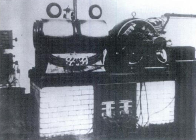 Figure 27. Large mechanical and electrical oscilator with four vibrating parts installed in the laboratory at 46 E. Houston Street, for furnishing isochronous currents of desired wave frequencies, phases and beats.