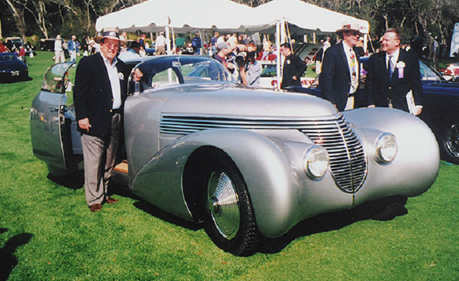 2001.  PRIMEE AU GREENWICH CONCOURS D'ELEGANCE (CONNECTICUT). CHARLES MORSE 