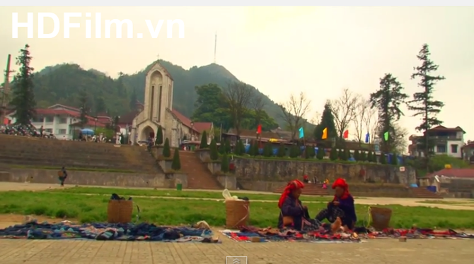 L'EGLISE CATHOLIQUE DE SAPA.