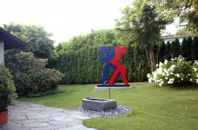 2004 . ALUMINIUM . FORCH près de ZURICH. 221 X 167 X 41cm