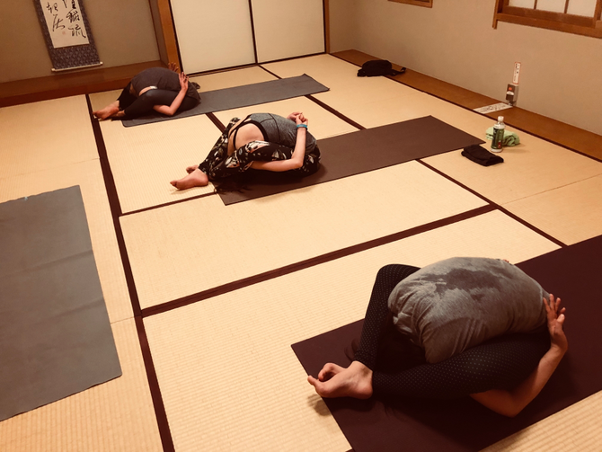 スプタクルマーサナ アシュタンガヨガ ゴウダケンジ ヨガ yoga よが ヒョニ 合田賢二 ごうだけんじ godakenji