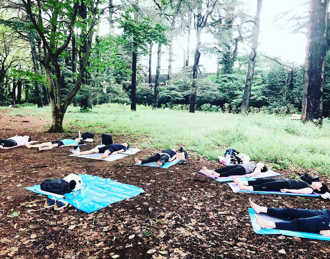 パークヨガ 新宿御苑 合田賢二 ごうだけんじ ゴウダケンジ ヒョニ ひょに yoga よが5