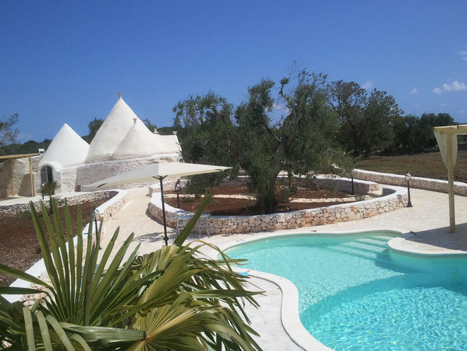 Apulien Ferienhaus mieten mit Pool privat, Trulli, Urlaub am Meer in Apulien nahe schöne Strände