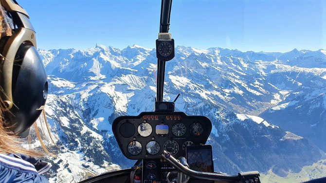 Elite Flights, Alpenrundflug mit Gletscherlandung, Helikopter-Gletscherflug, Innerschweiz, Eiger Mönch Jungfrau