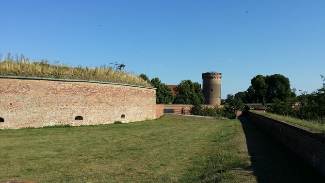 Zitadelle Spandau, Blick von der Bastion Kronprinz auf den Juliusturm