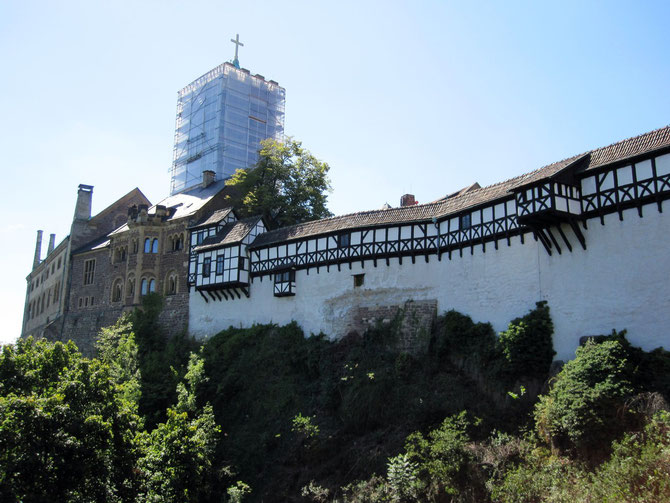 Wartburg, Blick auf Wehrgänge, Palas und Bergfried, Eisenach