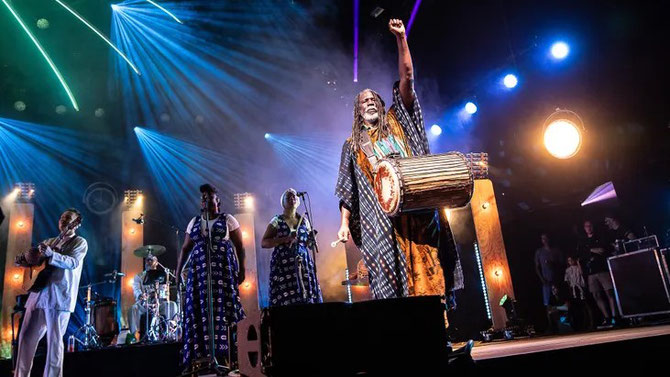 Tiken Ja Fakoli, chapiteau de Jazz in Marciac, jeudi 31 juillet 2025. Photographie : Laurent Sabathé.