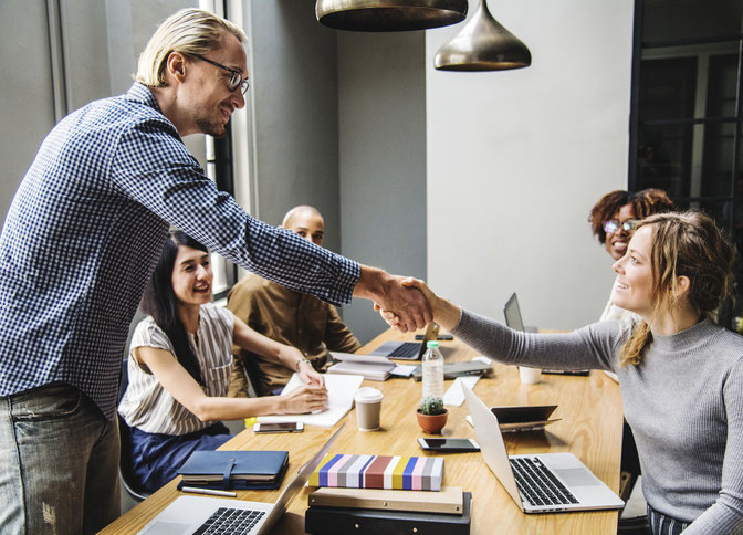Simply Enjoy HR, le partenaire qui se charge pour vous des relations de travail entre vos collaborateurs et vous