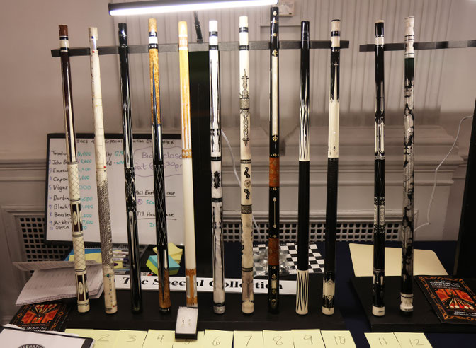 「エレガンス・イン・シルバー&ホワイト」