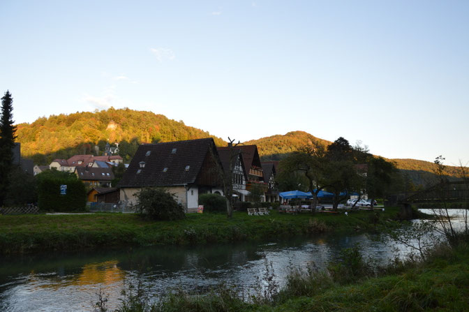 Muggendorf an der Wiesent , mit Pavillon im Abendlicht