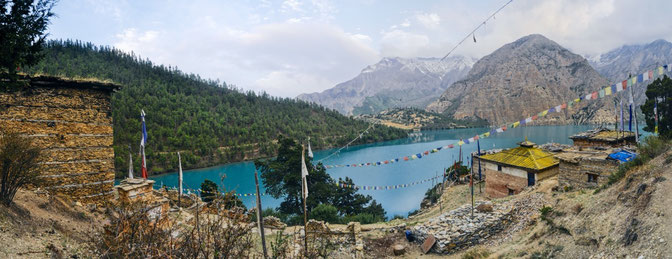 lac Phoksundo nepal dolpo sur l'itinéraire du trek cnv himalaya