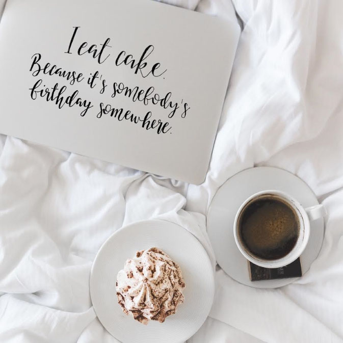 Letter Lovers frau_mesas: Handlettering I eat cake. Because it's somebody's birthday somewhere.