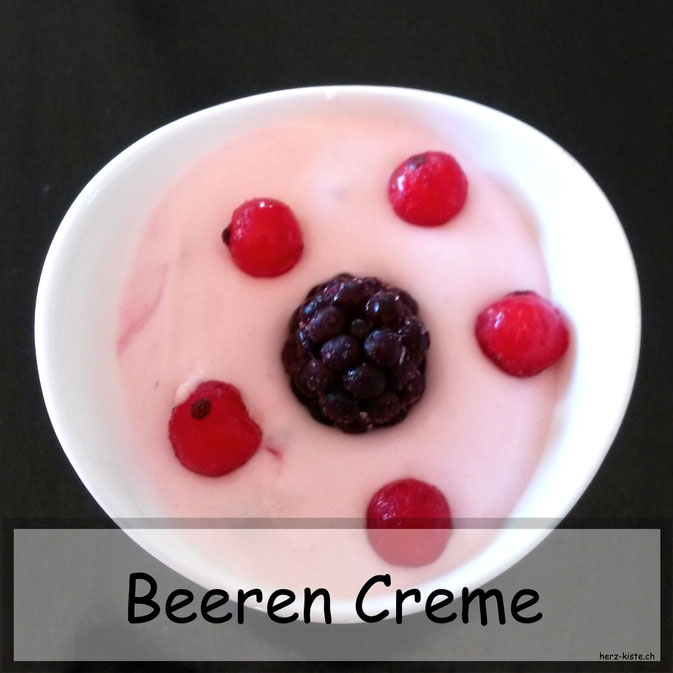 Rezept für eine einfache und schnell gemachte Beeren Creme