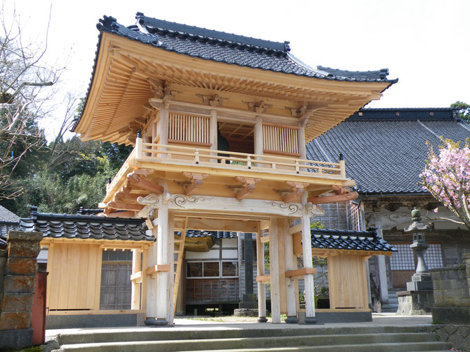 正願寺鐘楼門（平成27年　能登島　野崎町　）