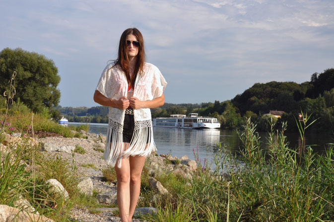 Sommer Endspurt Outfit Bikini Kimono Shorts Sandalen Strand Modeblog Fairy Tale Gone Realistic Passau Bayern Deuschland Fashionblog München