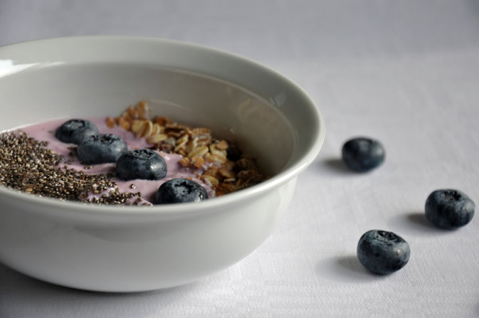 3 Tipps für einen guten Morgen Müsli Chia Heidelbeeren Tee Modeblog Fairy Tale Gone Realistic Passau Niederbayern
