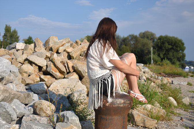 Sommer Endspurt Outfit Bikini Kimono Shorts Sandalen Strand Modeblog Fairy Tale Gone Realistic Passau Bayern Deuschland Fashionblog München