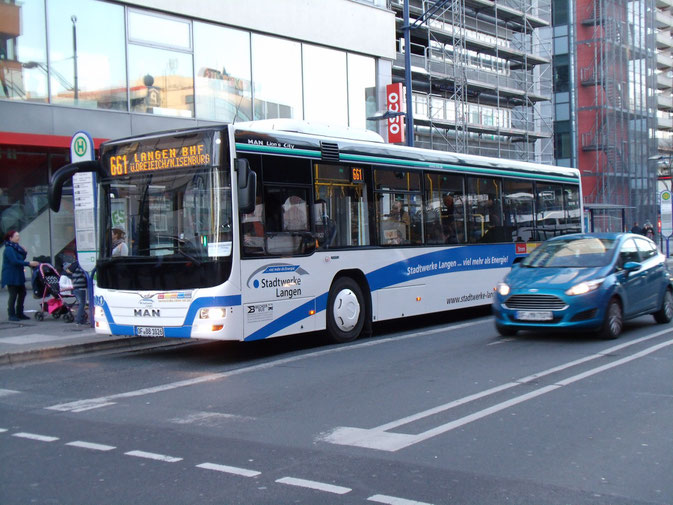 Für Georg Becker, Langen, endet die Interimstätigkeit auf der Linie 661 Langen - Offenbach Marktplatz, welche man für Vineta/Kiel erbracht hatte. Becker gewann den Stadtverkehr Langen zurück, und der neue OF-BB 1026 (MAN A78) ist dafür schon aufgerüstet.