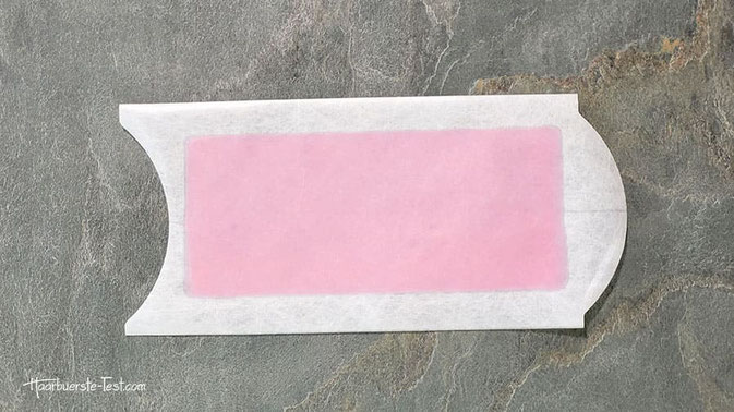 Veet Easy Gel Kaltwachsstreifen: Die Wachsfläche beträgt 12x5cm. Bei Bedarf kann der Wachsstreifen zugeschnitten werden (zB für die Bikinizone oder die Achseln).