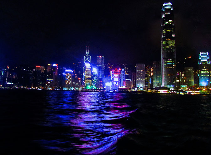 Hong kong travel blogger