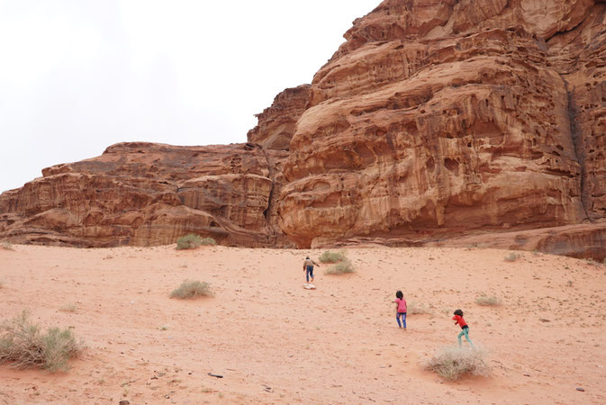 is it ok for women to travel to Jordan