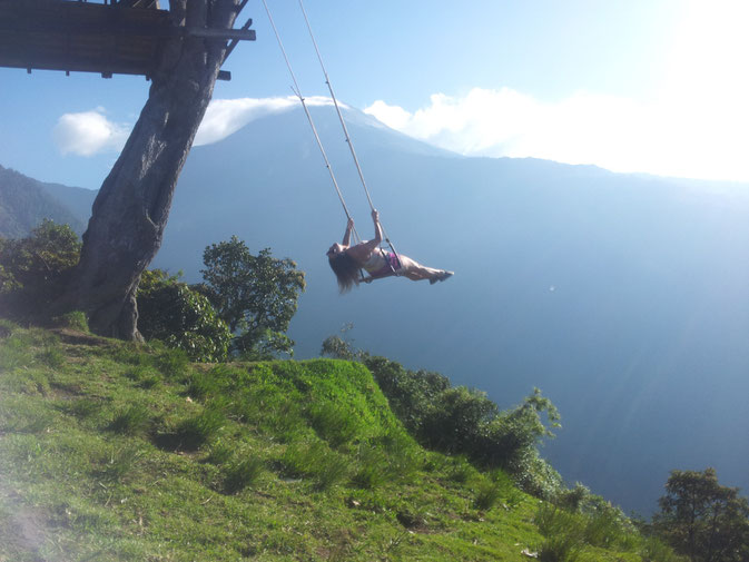 solo female travel blogger