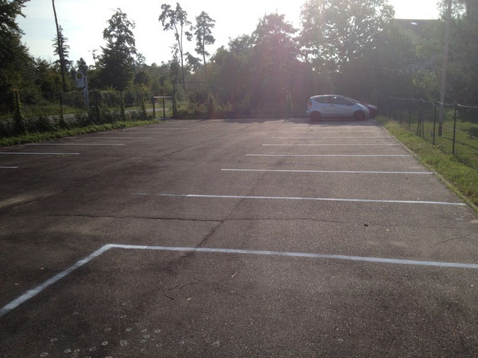 Hier finden Sie Bilder unserer Parkfläche guenstigparkenbadenairpark