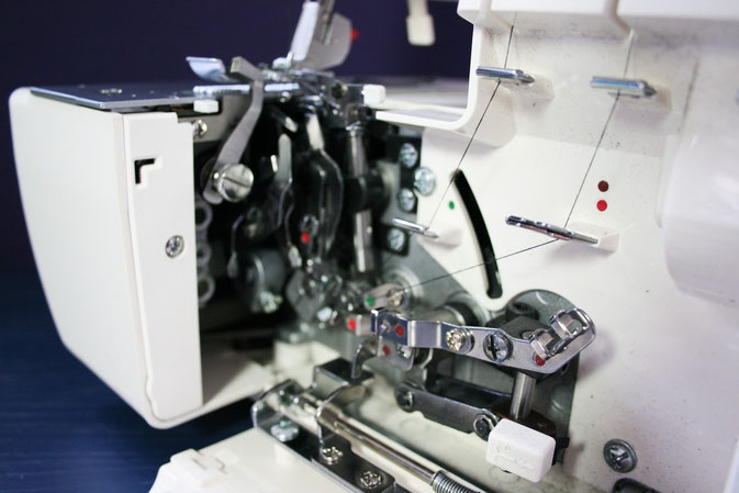 Singer QuantumLock 967 (14T967DC) 5-Faden Overlock Coverlock Kombination