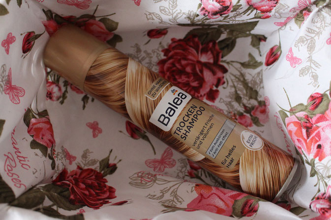 Bild: Balea Trockenshampoo für helles Haar