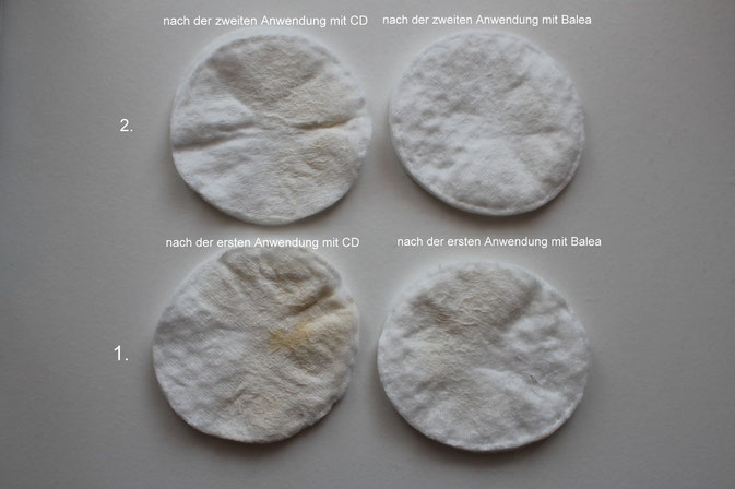 Bild : Rückstände nach der Anwenung vom CD Reinigungsschaum und Balea Reinigungsmousse auf einem Wattepad(Reinigungskraft)