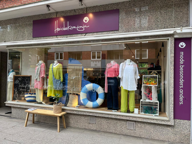 Schaufenster des Heidekönigin-Ladens in Hamburg.