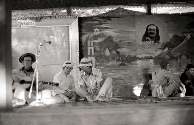 1976 ; Amatithi, U.Meherabad, India ; Ward is on far left, 1976 ; Amatithi, U.Meherabad, India ; Ward Parks ( far left )& Jefferey Mylett - photo taken by David Fenster