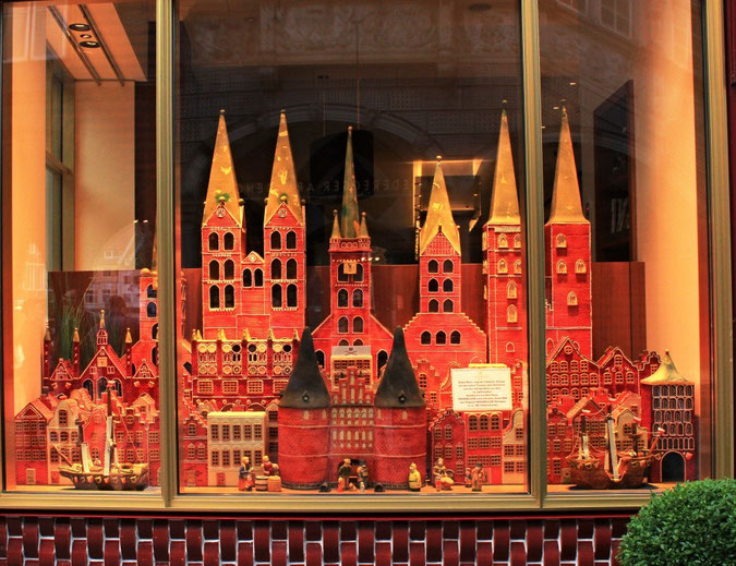 Schaufenster der Fa. Niedereggger in Lübeck