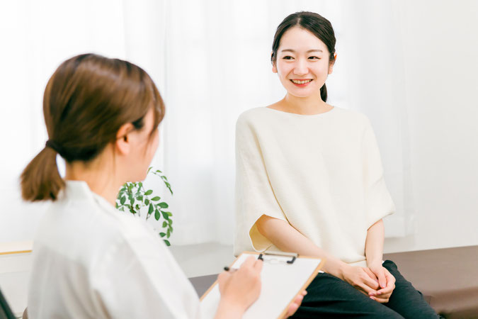 カウンセリングを受ける女性