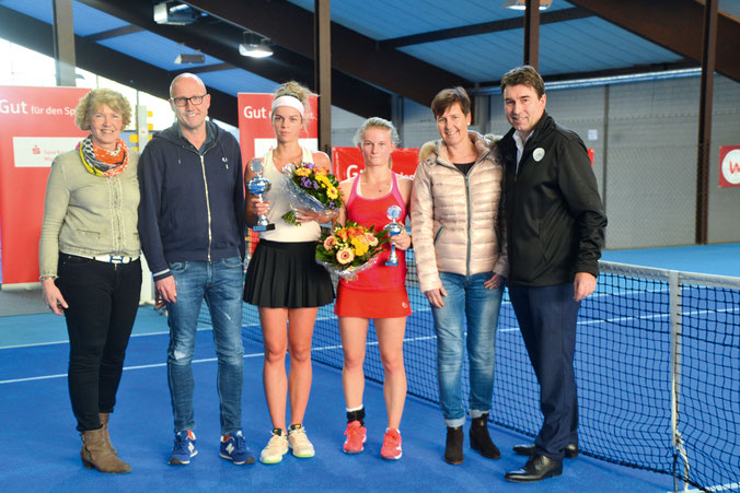 (v.li.) Annette Giesen, Prof. Dr. Matthias Brüwer, Ekatarina Makarovka (TC Parkhaus Wanne-Eickel), Franziska Kommer (Tennispark Versmold), Iris Osthues und Lutz Rethfeld