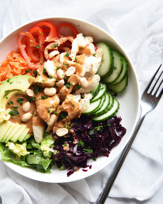 Buddha Bowl Hähnchen Erdnuss Protein Airfryer Thermomix