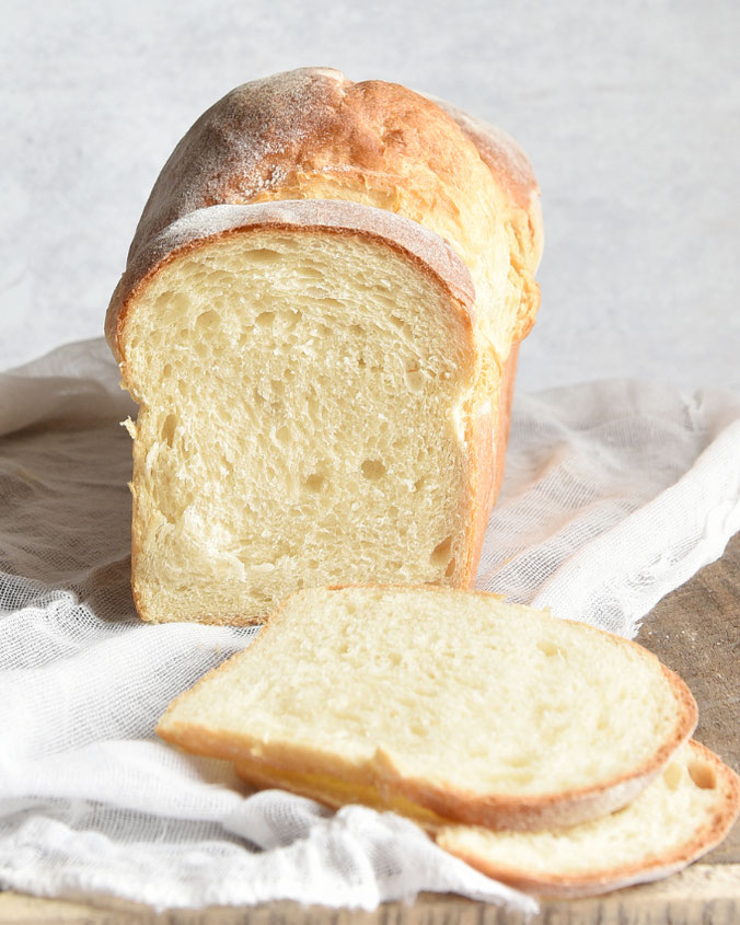 Super softes fluffiges Toastbrot, das man zusammendrücken kann, auch in pink möglich mit Rote Bete, Thermomix, Tangzhong