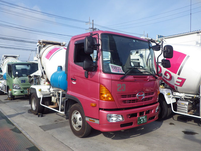 扶桑生コン　ミキサー車