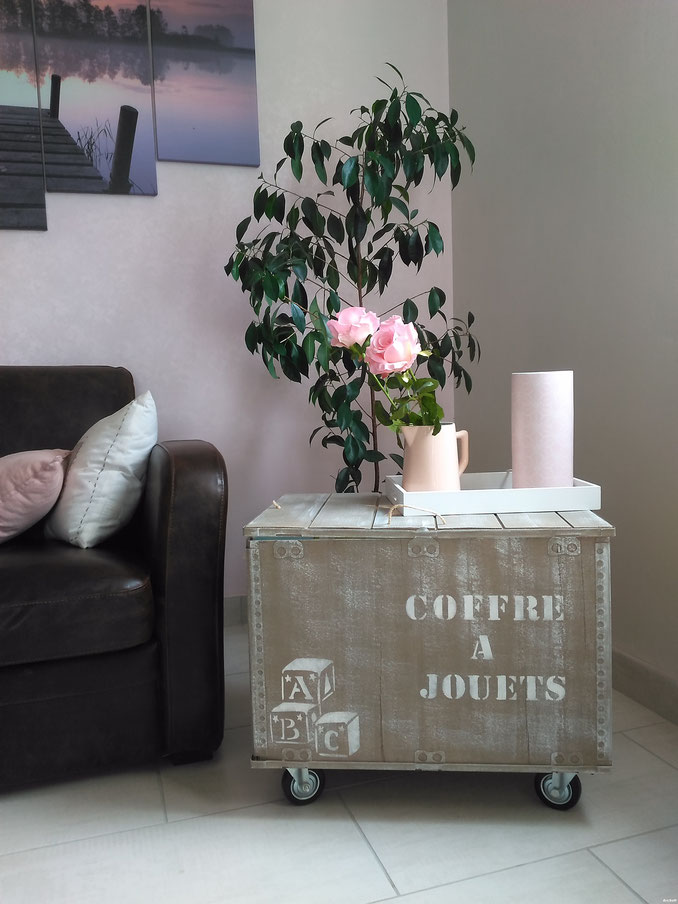 relooking caisse a jouet coffre enfant etoile roulette le mans sarthe m'elledecors