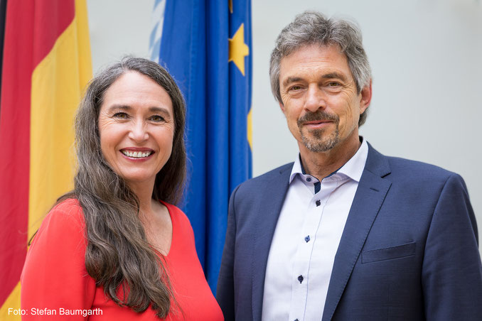 Inge Bell (Chairwoman of the Board DIAKA), Helmut Sporer, Former Senior Criminal Investigator (Deputy Chairman of the DIAKA Board), Photo: Stefan Baumgarth