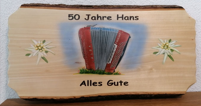 Auftragsmalerei / Airbrush / Geschenke / Holzuhren bemalen / Milchkanne bemalen / www.petras-handwerk.ch