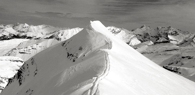 Montagnes enneigées du Haut Giffre - Photo Didier Dumont, Guide UIAGM